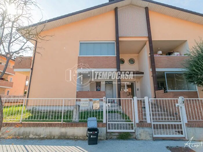 Appartamento trilocale in vendita in Via Caterina Baratelli, Cesena