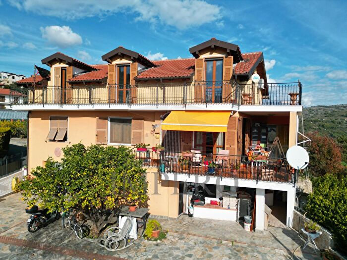 Casa con 5 locali in vendita in Via Tamagna, Ventimiglia
