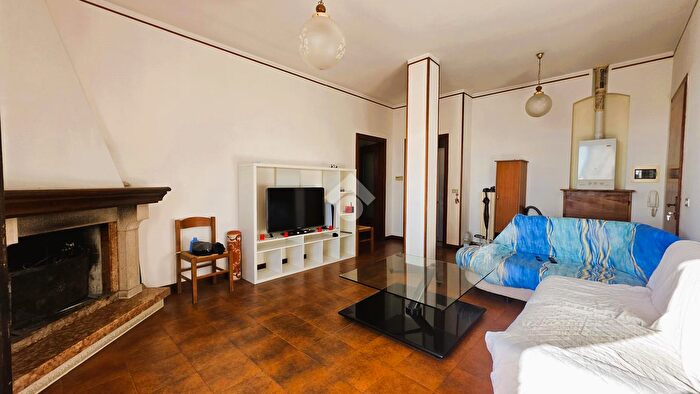 Appartamento trilocale in vendita in Borgo Virgilio