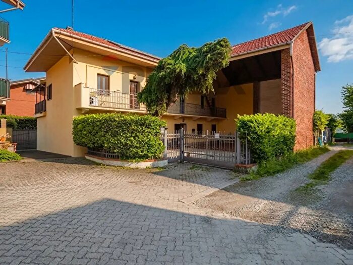 Casa con 6 locali in vendita in Borgata Rossignoli, Cirie'