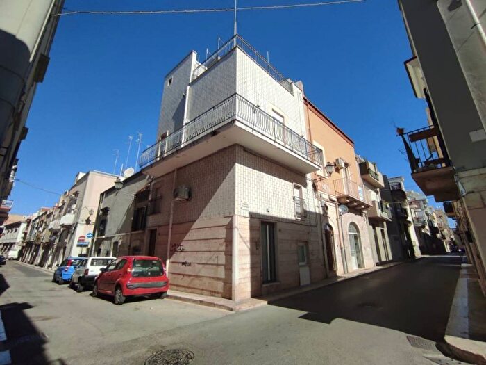 Appartamento monolocale in affitto in Via Enrico Dandolo, Centro, Andria