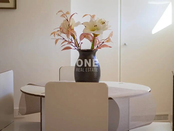 Appartamento bilocale in vendita in Piazzale Lagosta, Milano