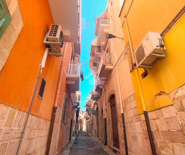 Appartamento trilocale in vendita in Via Quarto, Barletta