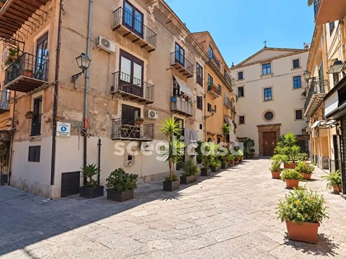 Appartamento quadrilocale in vendita in Piazzetta San Marco, Palermo