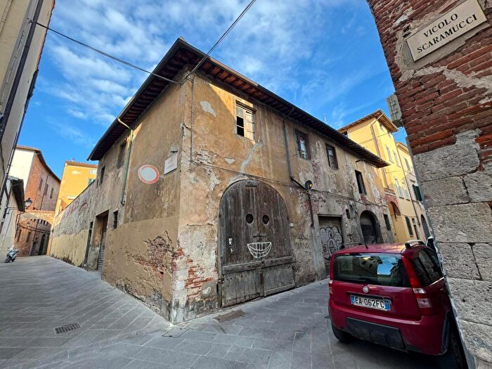 Appartamento quadrilocale in vendita in Pisa