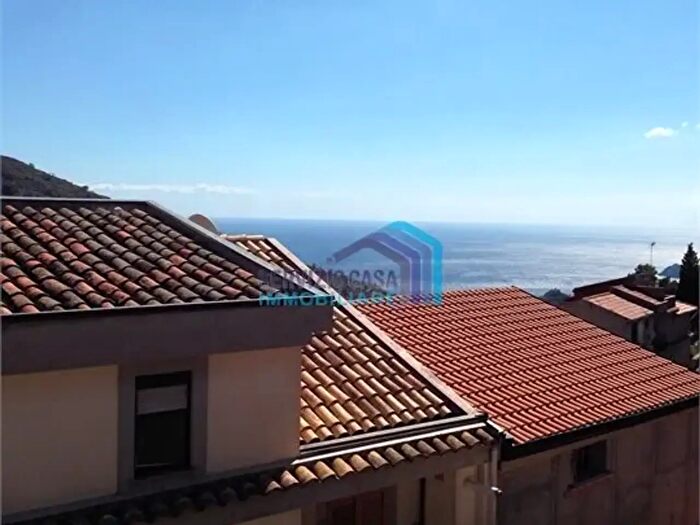 Casa monolocale in vendita in Via Gioiello, Gallodoro