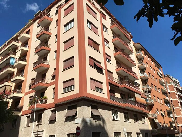 Appartamento quadrilocale in affitto in Via Ruggero Fiore, Roma