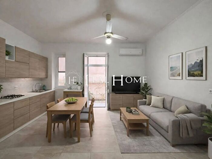 Appartamento con 5 locali in vendita in Alghero
