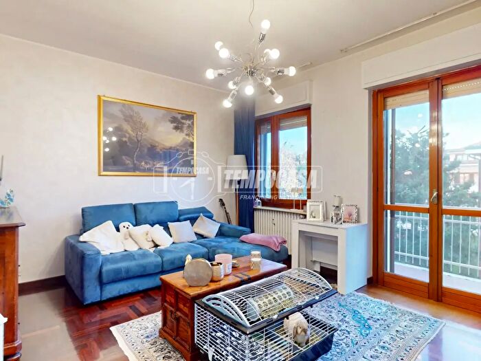 Appartamento trilocale in vendita in Via Alessandro Manzoni, Paullo