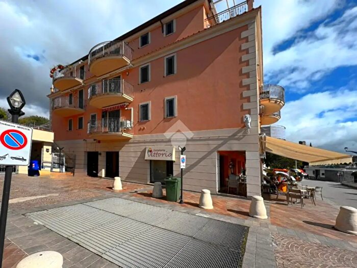 Appartamento trilocale in vendita in Sr Ex Ss, Camerota