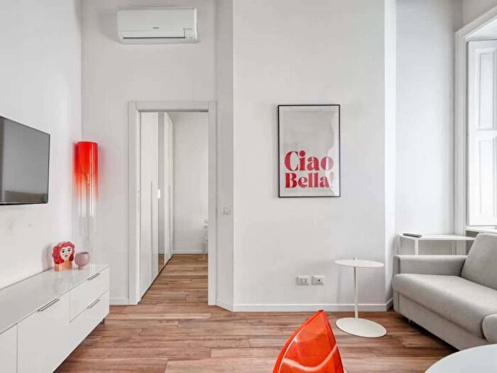 Appartamento bilocale in affitto in Via Giuseppe Meda, Corso San Gottardo, Milano