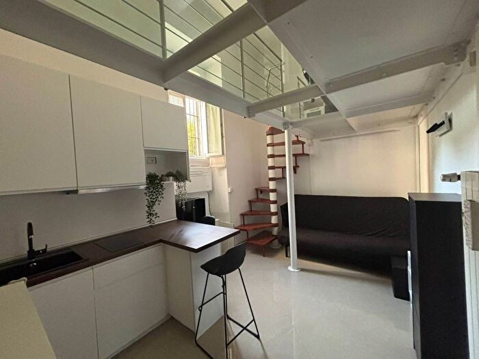 Appartamento monolocale in affitto in Viale Corsica, Porta Vittoria, Milano