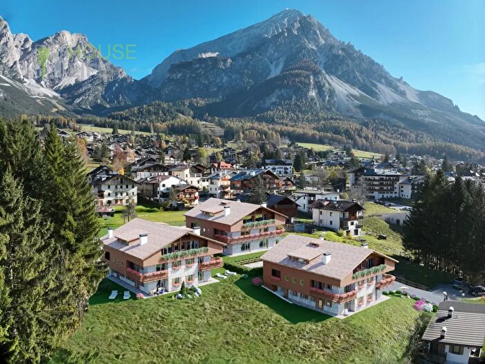Appartamento quadrilocale in vendita in Via Beata Vergine della Difesa, San Vito Di Cadore