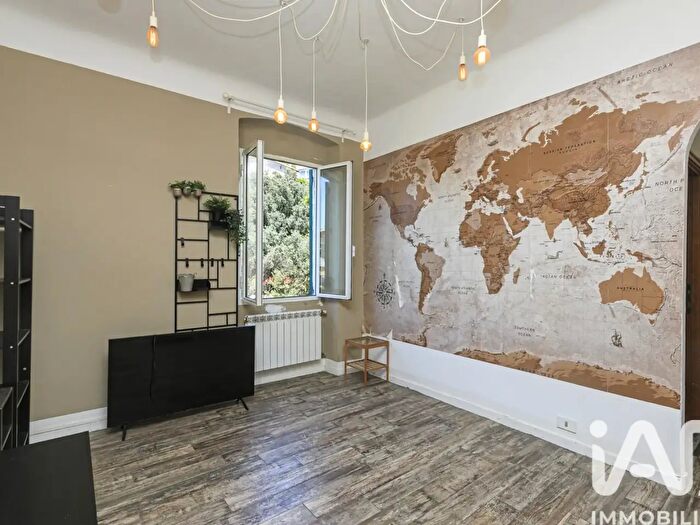 Appartamento trilocale in vendita in Via dei Bedinotti, Genova