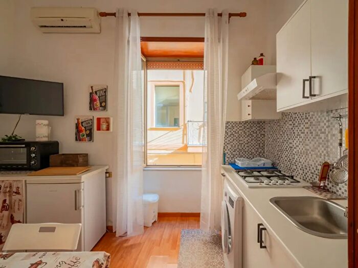 Appartamento bilocale in vendita in Via del Parco Carelli, Napoli