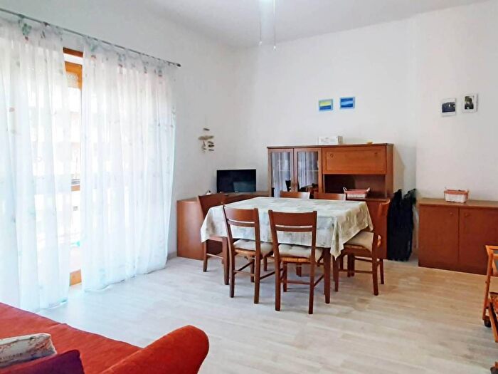 Appartamento trilocale in affitto in Viale Andrea Doria, Lido di Tarquinia, Tarquinia