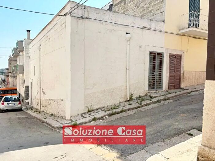Casa bilocale in vendita in Via Sebenico, Canosa Di Puglia