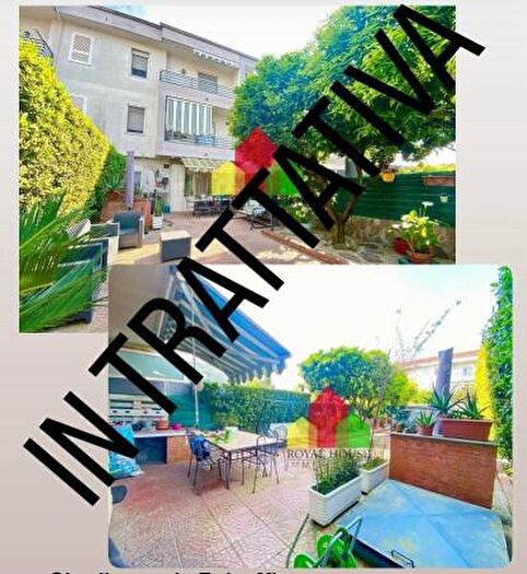 Casa con 5 locali in vendita in Via Epitaffio d, Giugliano In Campania