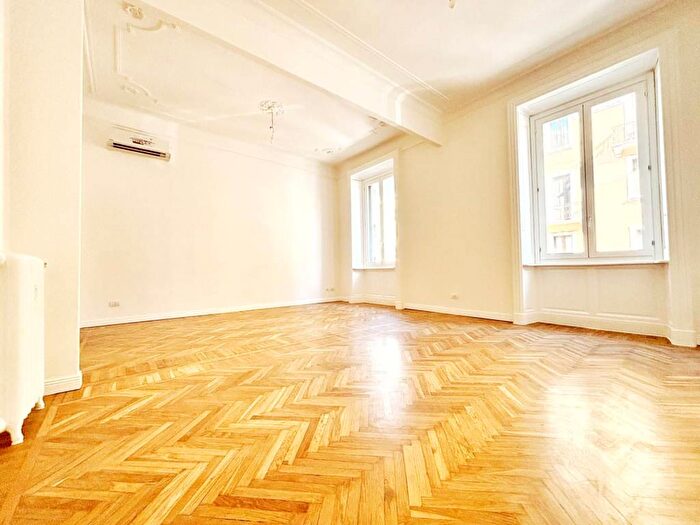 Appartamento quadrilocale in affitto in Via Spartaco, Montenero, Milano