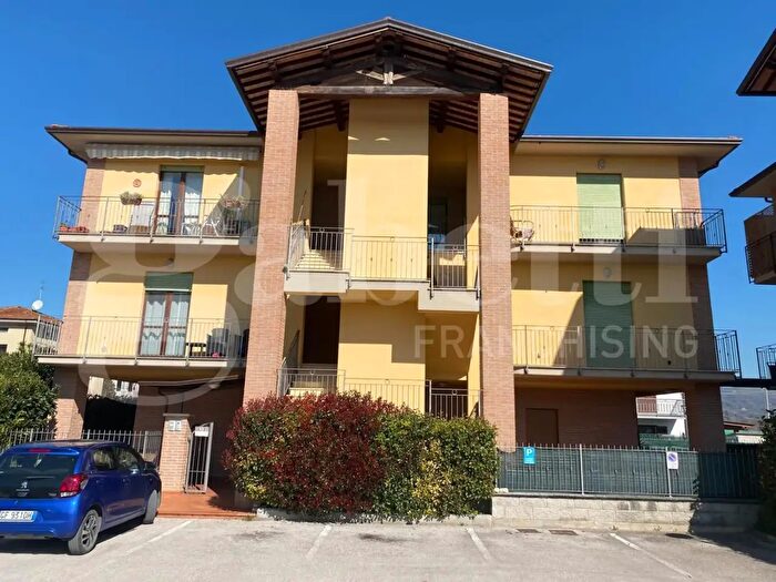 Appartamento trilocale in vendita in Via Eugubina, Assisi