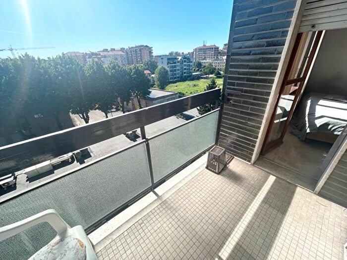 Appartamento trilocale in affitto in Via Teocrito, Gorla, Milano