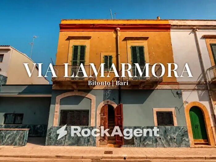 Appartamento trilocale in vendita in Via Lamarmora, Bitonto