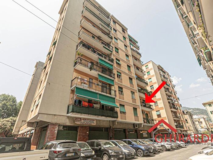 Appartamento trilocale in affitto in Via Giacomo Soliman, Sestri Ponente, Genova