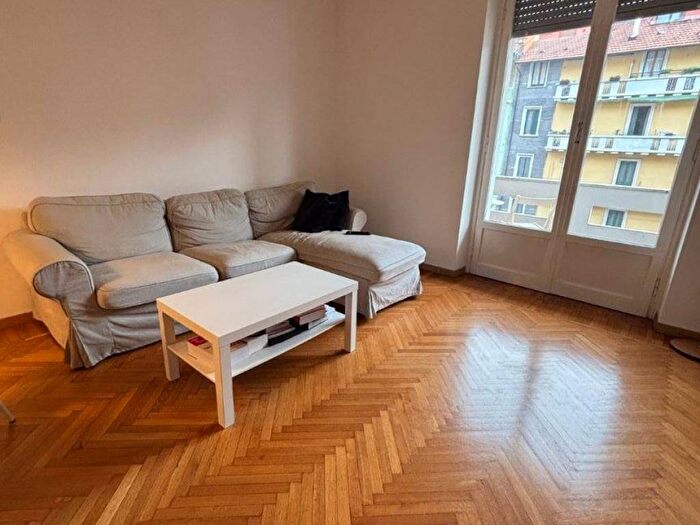 Appartamento trilocale in affitto in Via Gaetano Previati, Amendola Buonarroti, Milano