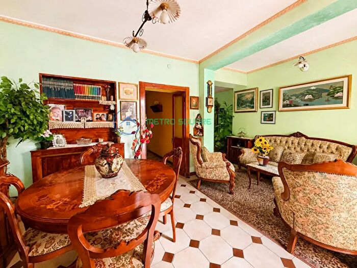Casa con 5 locali in vendita in Via Mameli, San Gavino Monreale