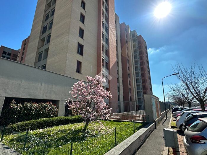 Appartamento trilocale in vendita in Via Roberto Tremelloni, Milano