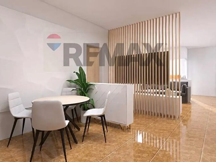 Appartamento quadrilocale in vendita in Milano