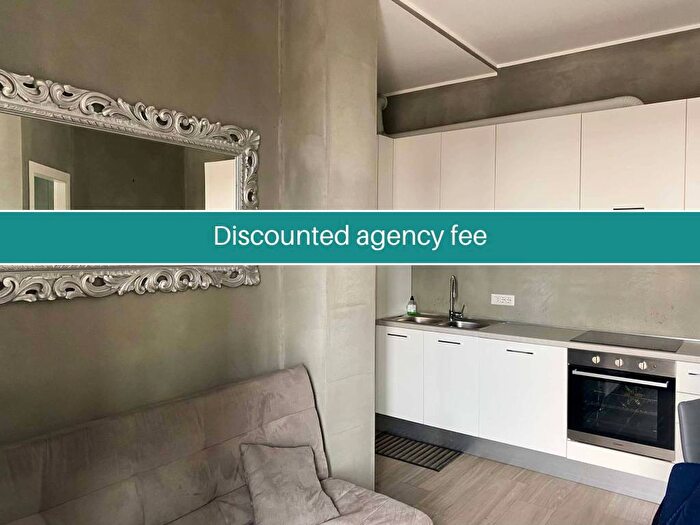 Appartamento trilocale in affitto in Via San Basilio, Greco Segnano, Milano