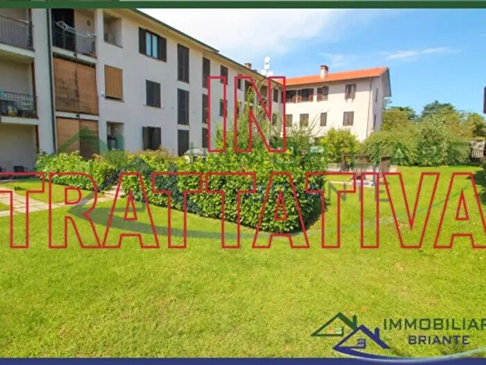 Appartamento trilocale in vendita in Via Edmondo De Amicis, Somma Lombardo