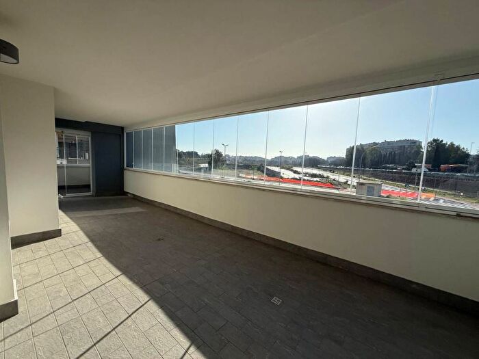 Appartamento trilocale in affitto in Via Alba De Cespedes, Ardeatino Montagnola, Roma