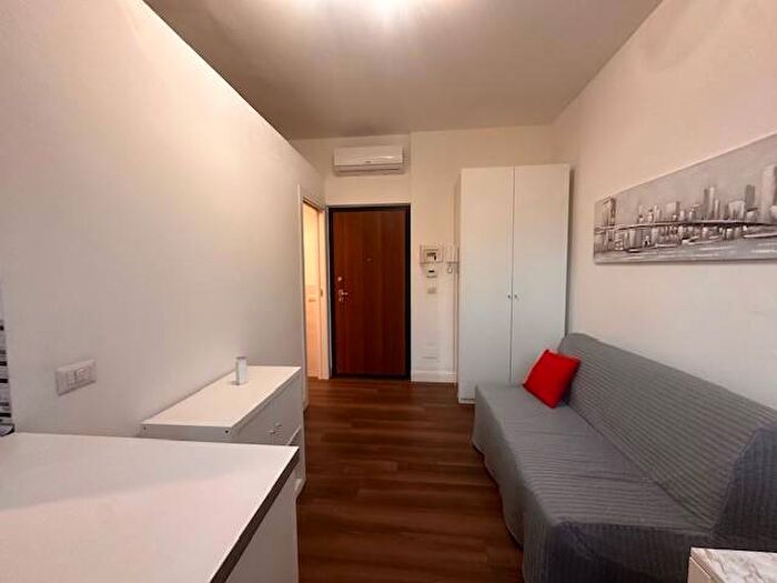 Appartamento monolocale in affitto in Viale Monza, Rovereto, Milano