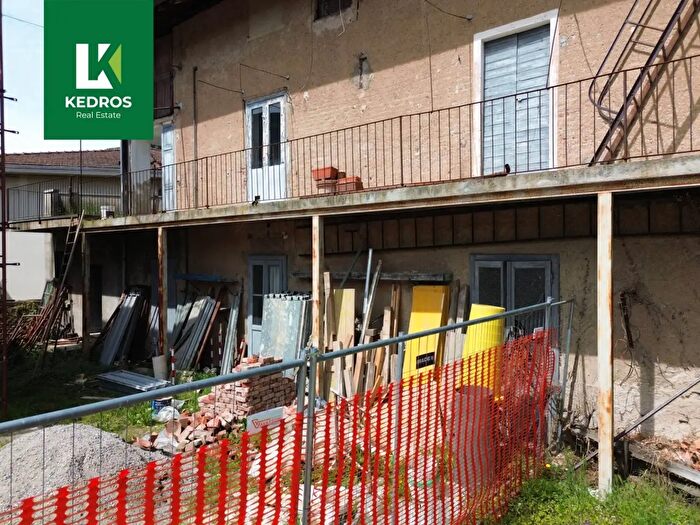 Case in Vendita e in Affitto - 3