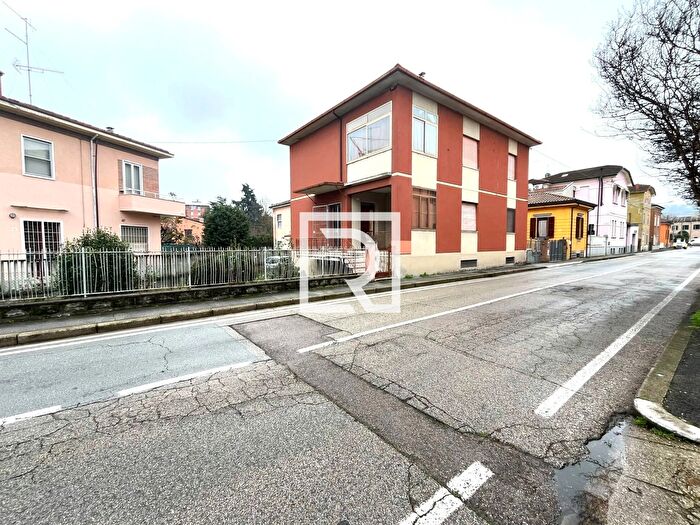 Casa con 5 locali in vendita in Viottolo Osservanza Cesena, Cesena