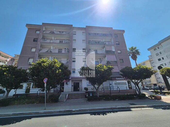 Appartamento monolocale in affitto in Via Gioacchino da Fiore, Crotone