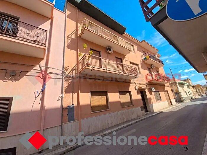 Appartamento trilocale in vendita in Via Lepanto, Taranto