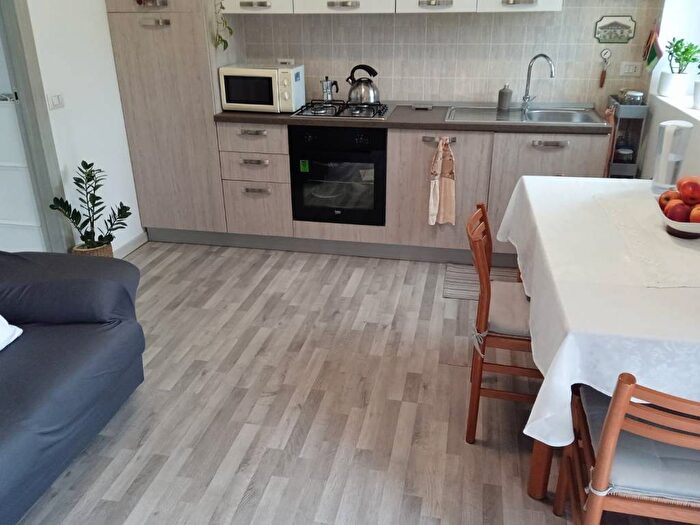 Appartamento bilocale in affitto in Via Antonio Mosca, Baggio, Milano