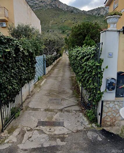 Appartamento quadrilocale in affitto in Via Schillaci, Sferracavallo Barcarello, Palermo