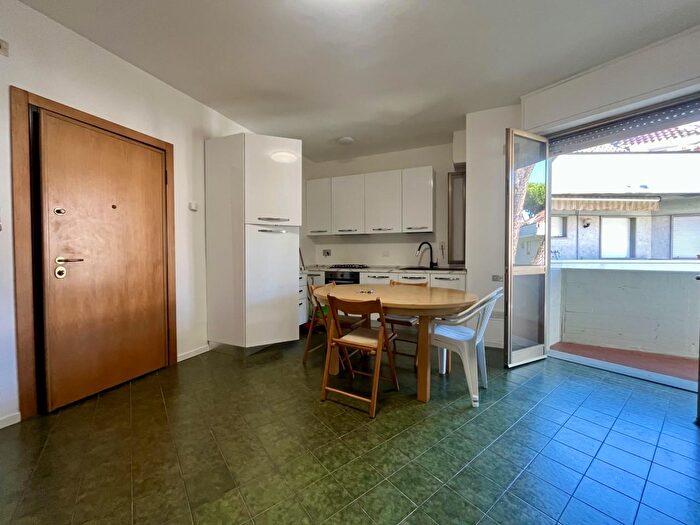 Appartamento bilocale in affitto in Massa