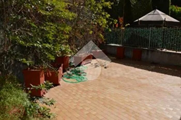 Appartamento trilocale in vendita in Via Muretti, Rapallo