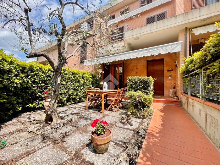 Casa con 6 locali in vendita in Villa a Schiera Via dei Tigli, San Gimignano