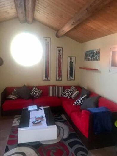 Casa con 6 locali in vendita in Via Prima Strada, Fano