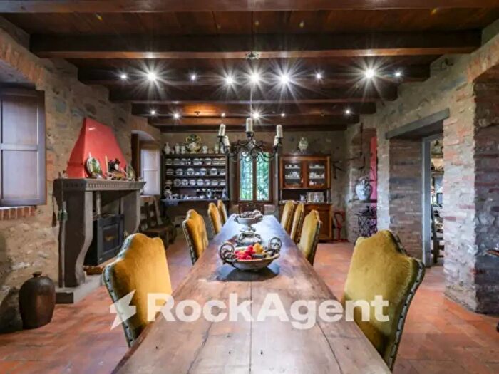 Casa con 6 locali in vendita in Strada del Monasterolo, Levate