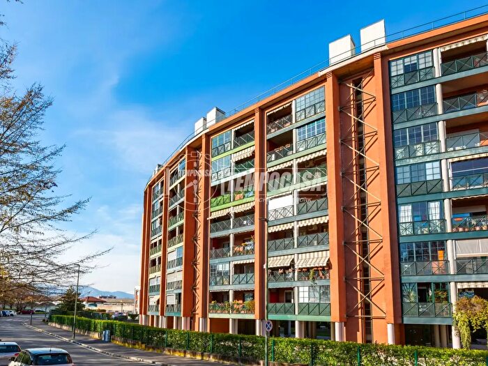 Appartamento quadrilocale in vendita in Via Pietro Cossa, Torino