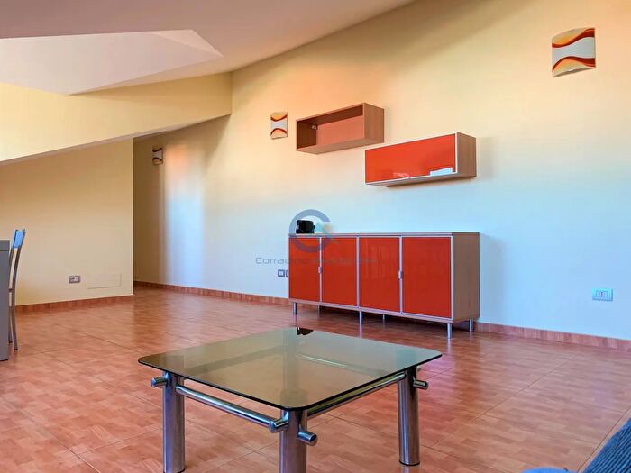 Appartamento trilocale in affitto in Catanzaro