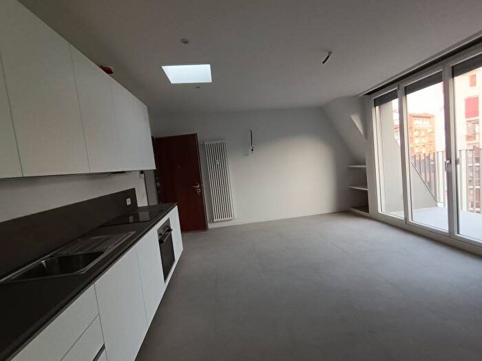 Appartamento bilocale in affitto in Via delle Forze Armate, Gambara, Milano