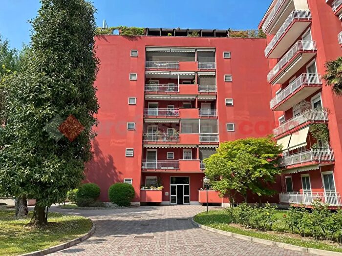 Appartamento trilocale in vendita in Via Don Minzoni, Opera